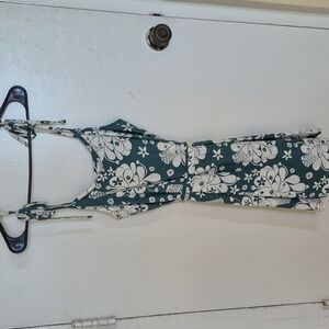 Patagonia Womens Tie Dress- Alula: Conifer Green